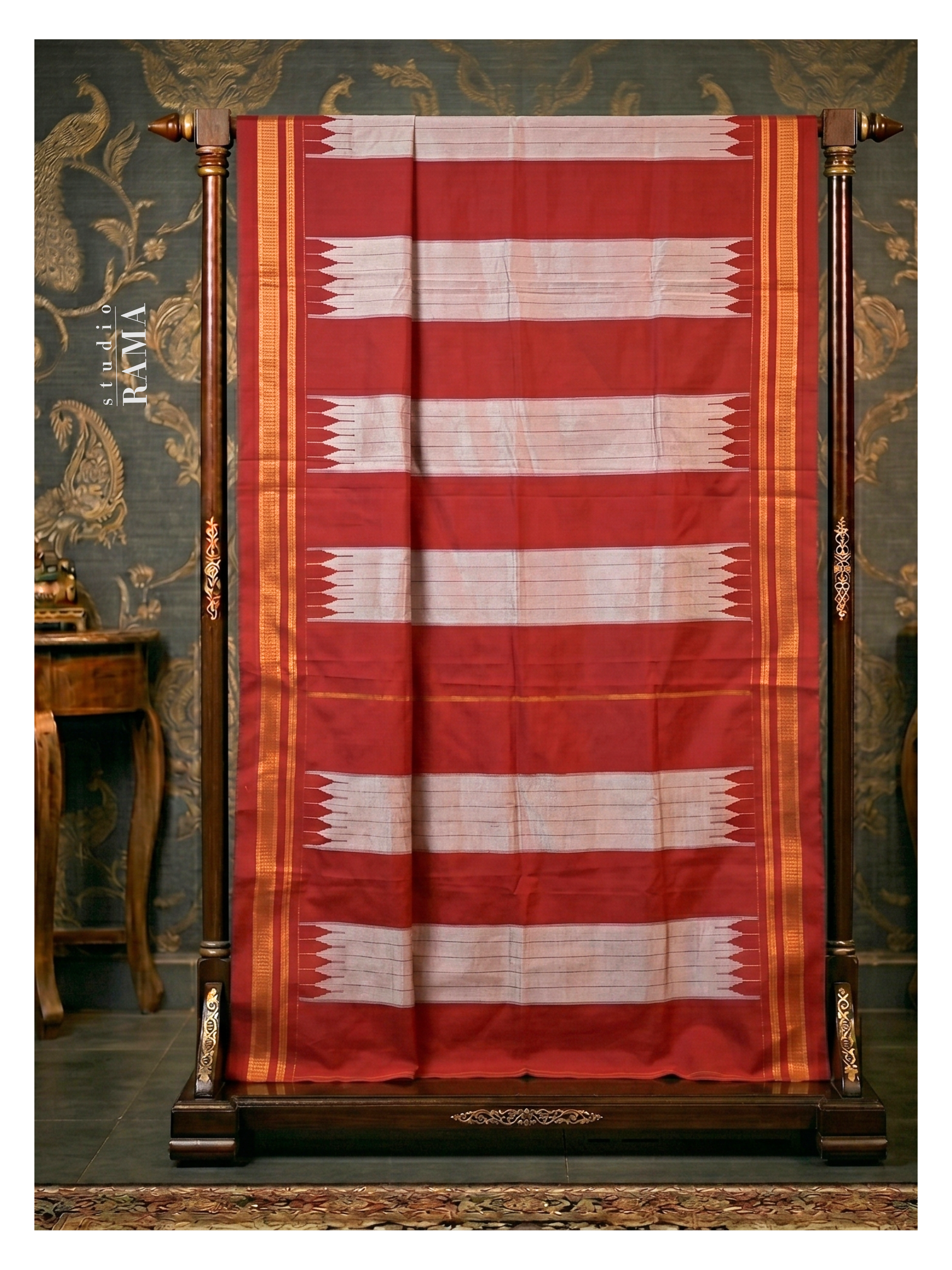 Ilkal Silk Saree – Vermilion Red & Ivory Heritage Weave